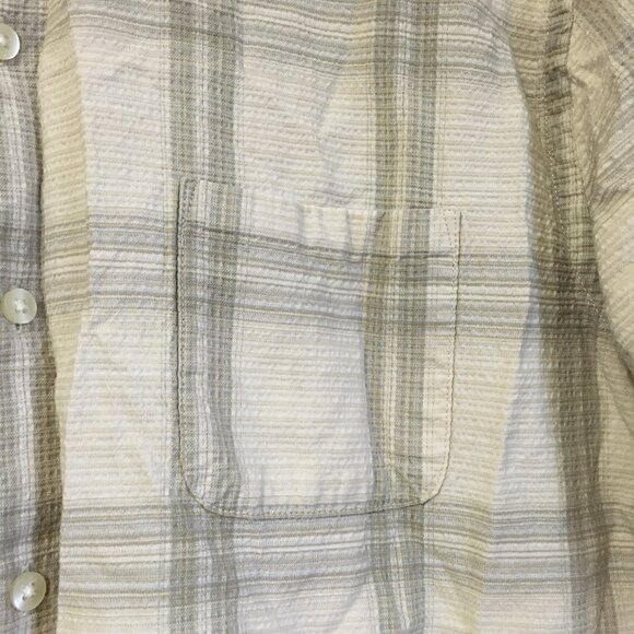 Van Heusen Plaid Rayon Blend Single Pocket Seersucker Button Down Shirt - Picture 4 of 13